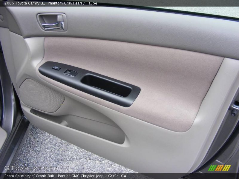 Phantom Gray Pearl / Taupe 2006 Toyota Camry LE