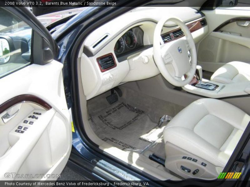 Barents Blue Metallic / Sandstone Beige 2008 Volvo V70 3.2