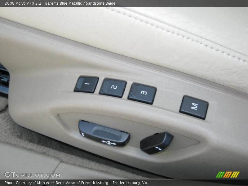 Barents Blue Metallic / Sandstone Beige 2008 Volvo V70 3.2