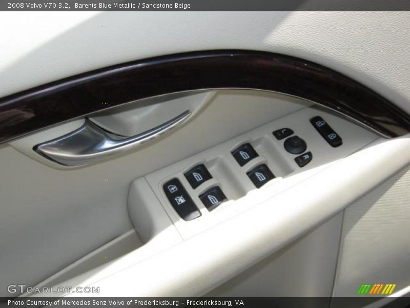 Barents Blue Metallic / Sandstone Beige 2008 Volvo V70 3.2