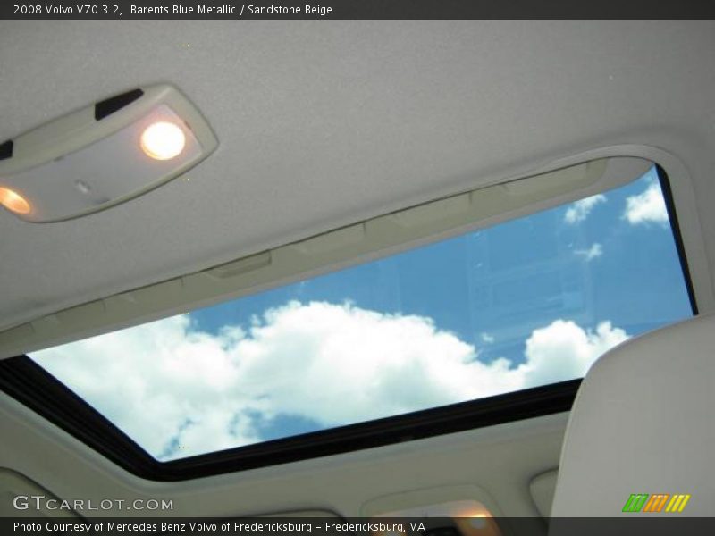 Barents Blue Metallic / Sandstone Beige 2008 Volvo V70 3.2