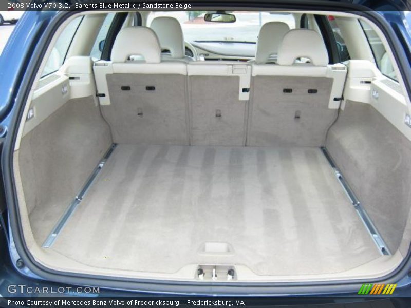 Barents Blue Metallic / Sandstone Beige 2008 Volvo V70 3.2
