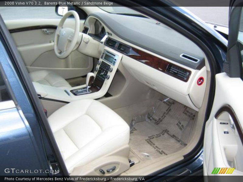 Barents Blue Metallic / Sandstone Beige 2008 Volvo V70 3.2