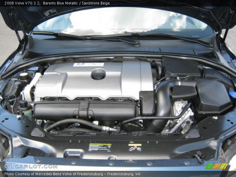 Barents Blue Metallic / Sandstone Beige 2008 Volvo V70 3.2