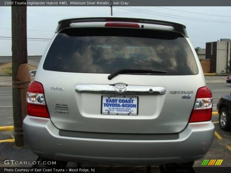 Millenium Silver Metallic / Ash Gray 2006 Toyota Highlander Hybrid 4WD