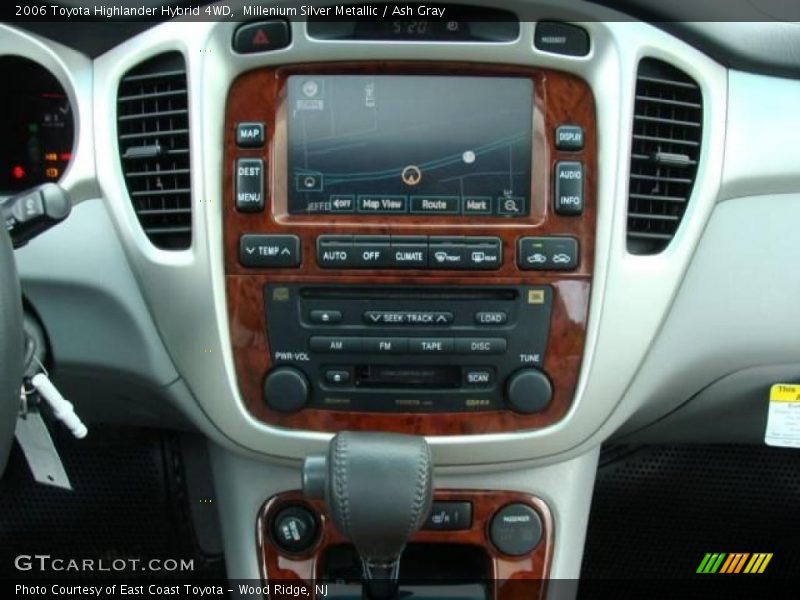 Millenium Silver Metallic / Ash Gray 2006 Toyota Highlander Hybrid 4WD