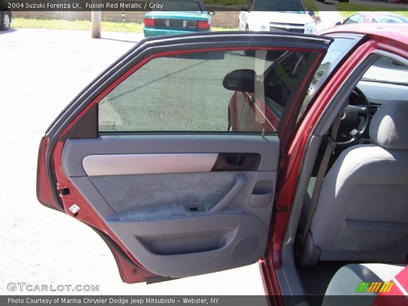 Fusion Red Metallic / Gray 2004 Suzuki Forenza LX