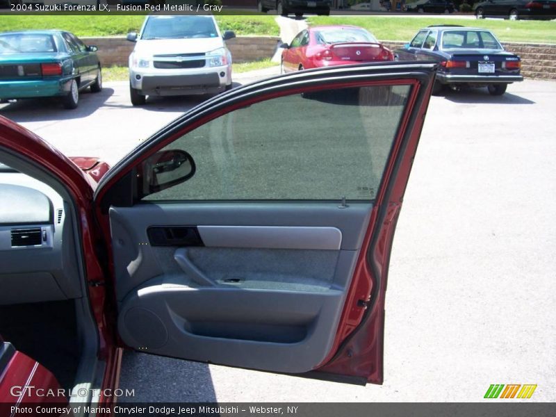 Fusion Red Metallic / Gray 2004 Suzuki Forenza LX
