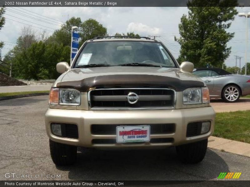 Sahara Beige Metallic / Beige 2002 Nissan Pathfinder LE 4x4