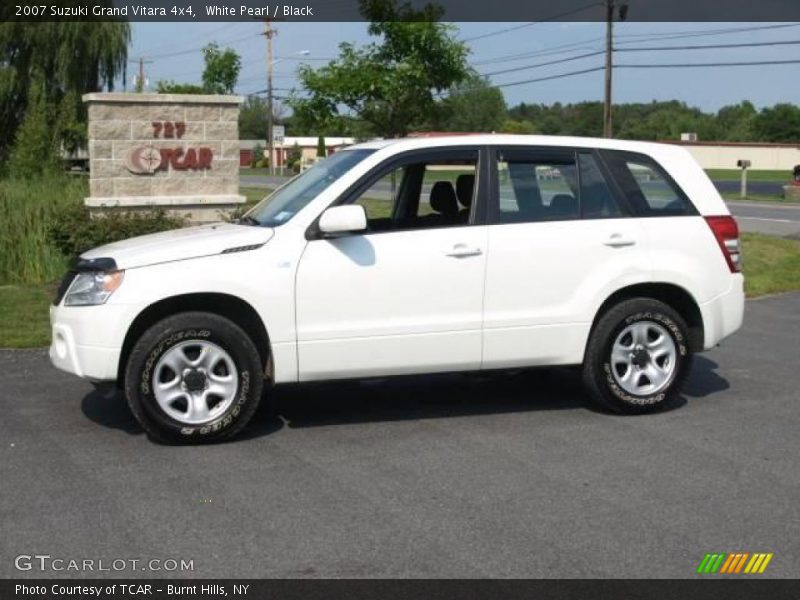 White Pearl / Black 2007 Suzuki Grand Vitara 4x4