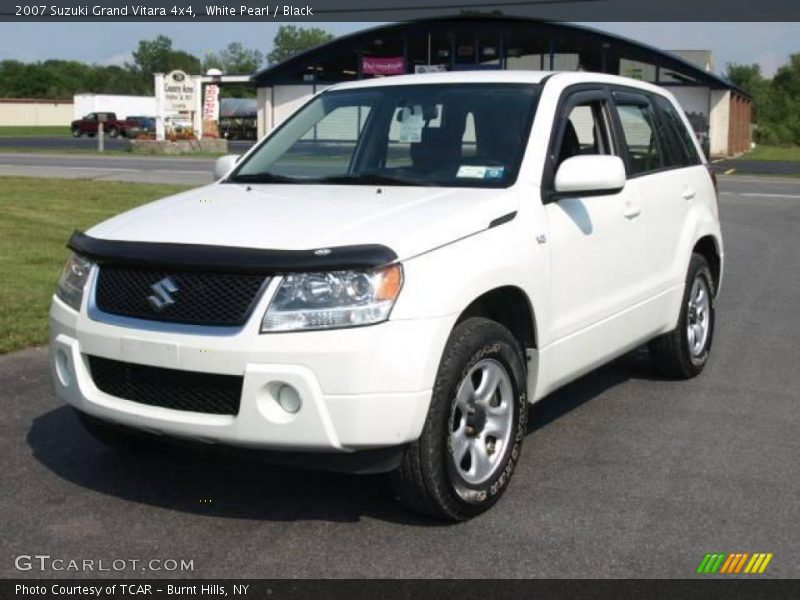 White Pearl / Black 2007 Suzuki Grand Vitara 4x4