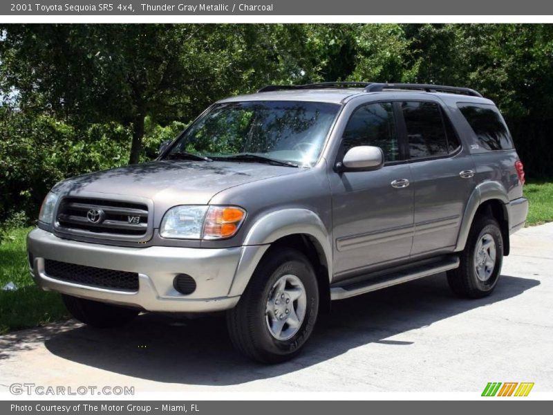Thunder Gray Metallic / Charcoal 2001 Toyota Sequoia SR5 4x4