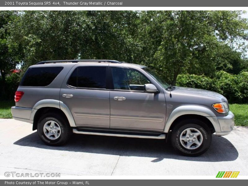Thunder Gray Metallic / Charcoal 2001 Toyota Sequoia SR5 4x4