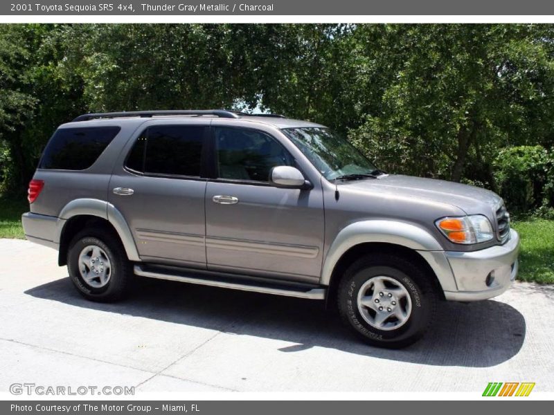Thunder Gray Metallic / Charcoal 2001 Toyota Sequoia SR5 4x4