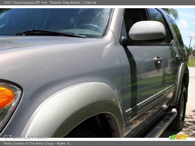 Thunder Gray Metallic / Charcoal 2001 Toyota Sequoia SR5 4x4