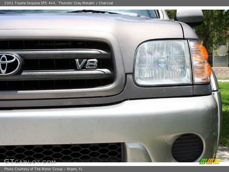Thunder Gray Metallic / Charcoal 2001 Toyota Sequoia SR5 4x4