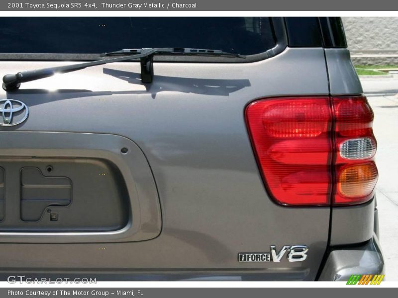 Thunder Gray Metallic / Charcoal 2001 Toyota Sequoia SR5 4x4