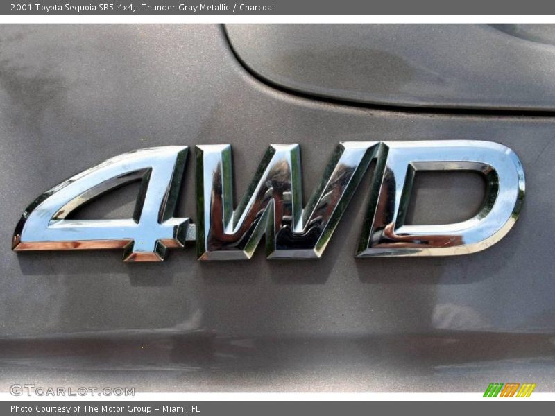 Thunder Gray Metallic / Charcoal 2001 Toyota Sequoia SR5 4x4