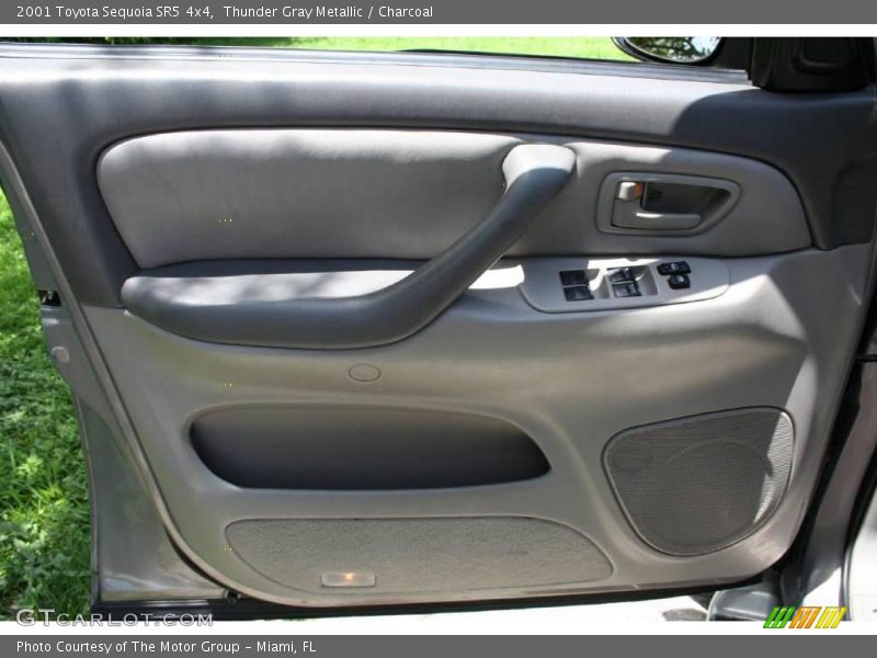 Thunder Gray Metallic / Charcoal 2001 Toyota Sequoia SR5 4x4