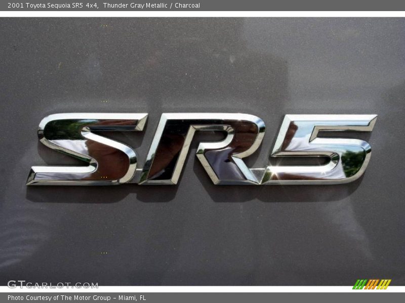 Thunder Gray Metallic / Charcoal 2001 Toyota Sequoia SR5 4x4