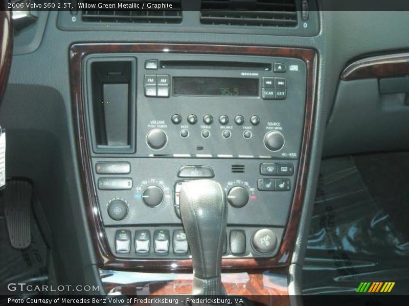 Willow Green Metallic / Graphite 2006 Volvo S60 2.5T