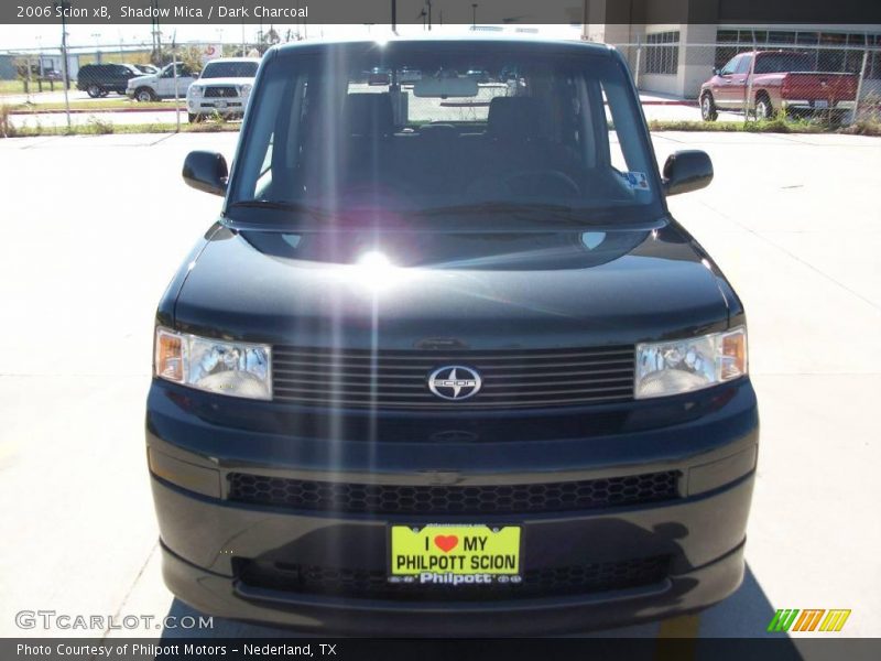 Shadow Mica / Dark Charcoal 2006 Scion xB