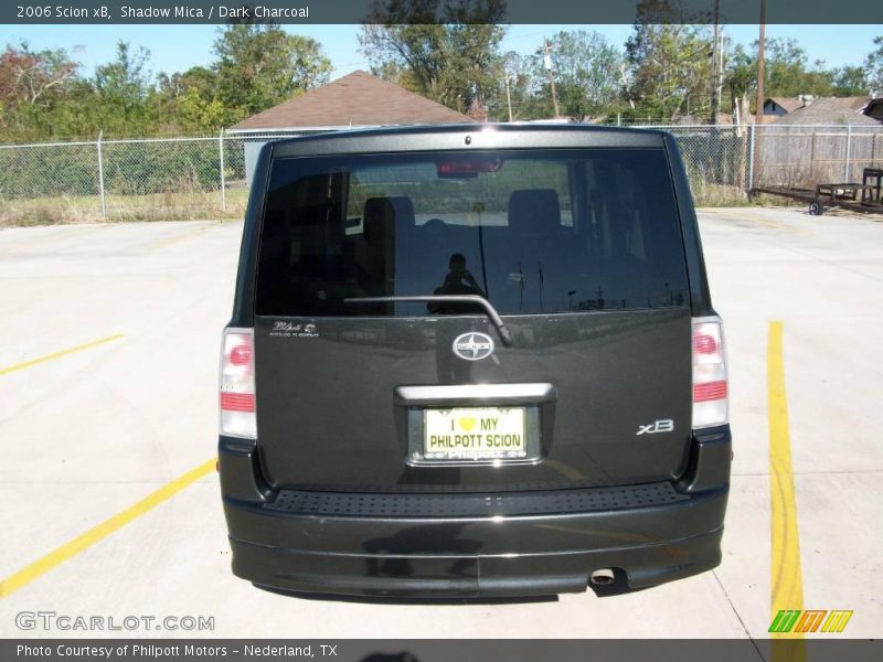 Shadow Mica / Dark Charcoal 2006 Scion xB