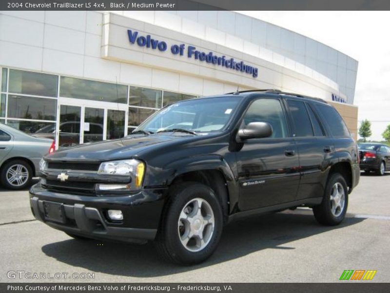 Black / Medium Pewter 2004 Chevrolet TrailBlazer LS 4x4