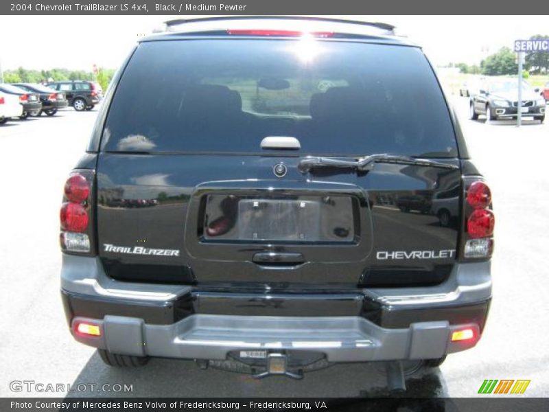 Black / Medium Pewter 2004 Chevrolet TrailBlazer LS 4x4