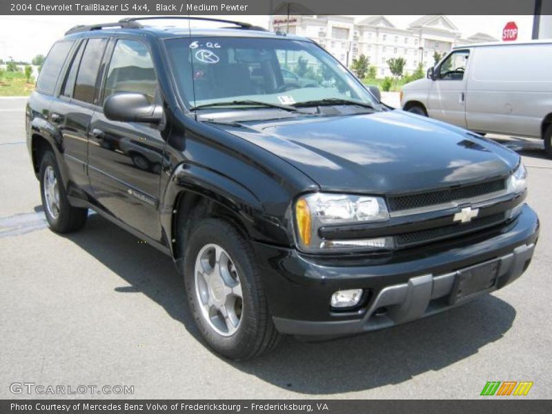 Black / Medium Pewter 2004 Chevrolet TrailBlazer LS 4x4