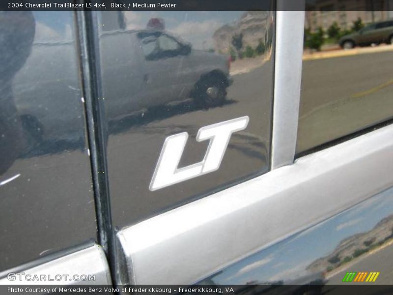 Black / Medium Pewter 2004 Chevrolet TrailBlazer LS 4x4