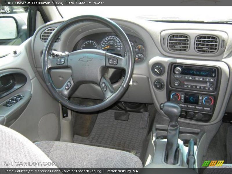 Black / Medium Pewter 2004 Chevrolet TrailBlazer LS 4x4