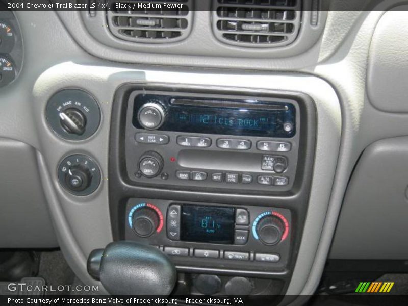 Black / Medium Pewter 2004 Chevrolet TrailBlazer LS 4x4