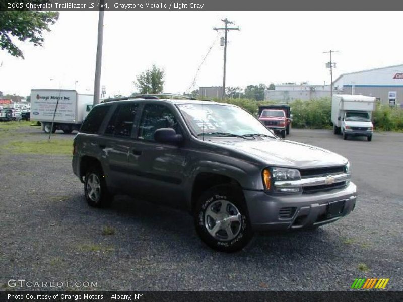 Graystone Metallic / Light Gray 2005 Chevrolet TrailBlazer LS 4x4
