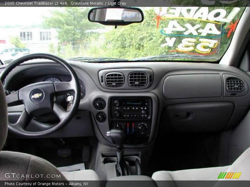 Graystone Metallic / Light Gray 2005 Chevrolet TrailBlazer LS 4x4