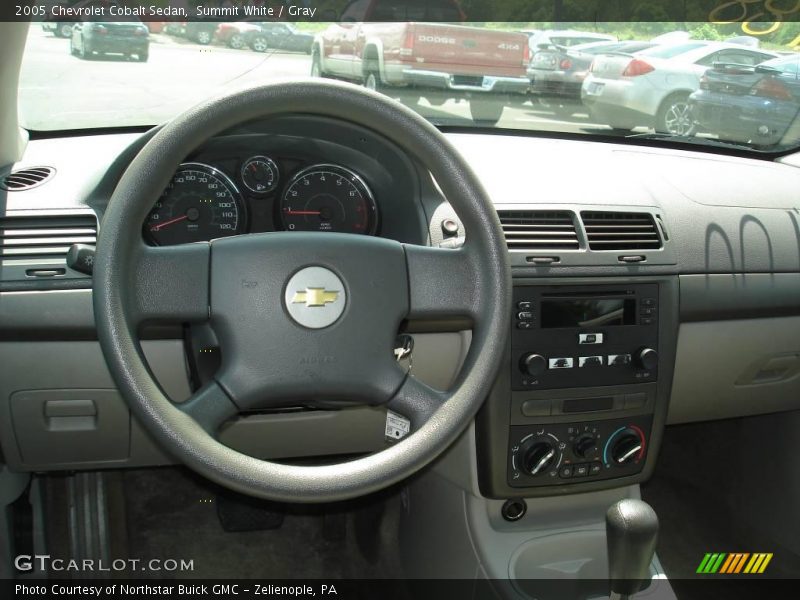 Summit White / Gray 2005 Chevrolet Cobalt Sedan
