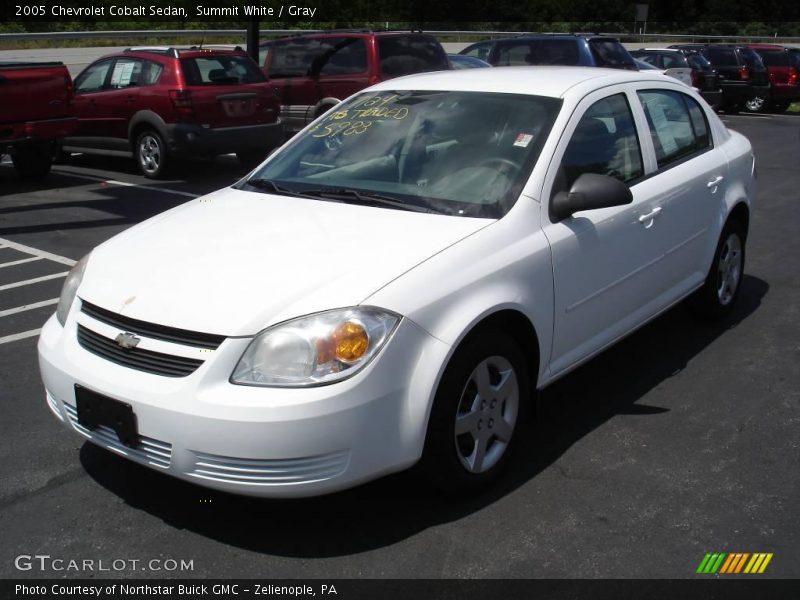Summit White / Gray 2005 Chevrolet Cobalt Sedan
