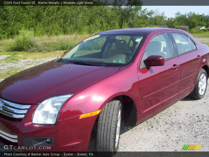 Merlot Metallic / Medium Light Stone 2006 Ford Fusion SE