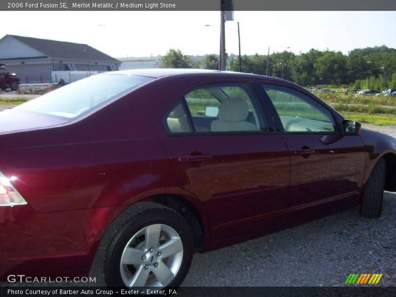 Merlot Metallic / Medium Light Stone 2006 Ford Fusion SE