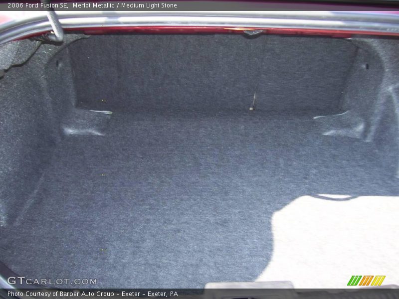 Merlot Metallic / Medium Light Stone 2006 Ford Fusion SE