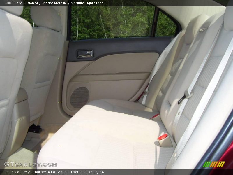 Merlot Metallic / Medium Light Stone 2006 Ford Fusion SE