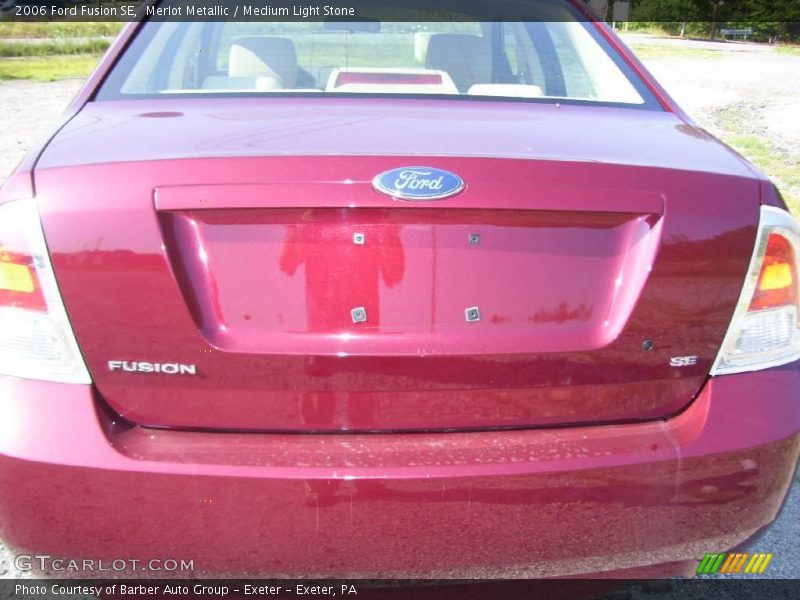 Merlot Metallic / Medium Light Stone 2006 Ford Fusion SE
