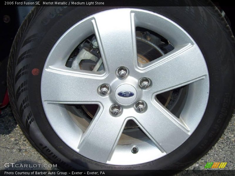 Merlot Metallic / Medium Light Stone 2006 Ford Fusion SE