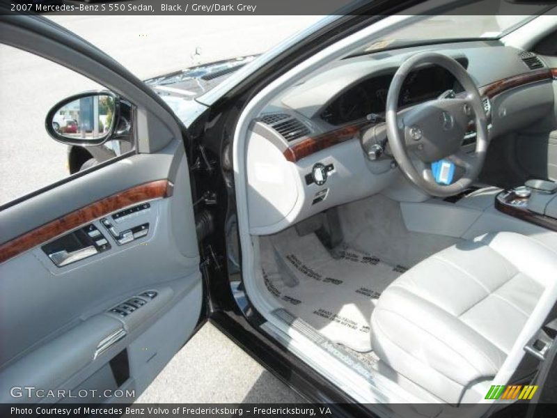 Black / Grey/Dark Grey 2007 Mercedes-Benz S 550 Sedan