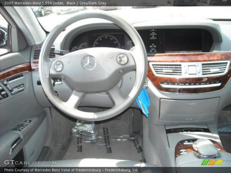 Black / Grey/Dark Grey 2007 Mercedes-Benz S 550 Sedan