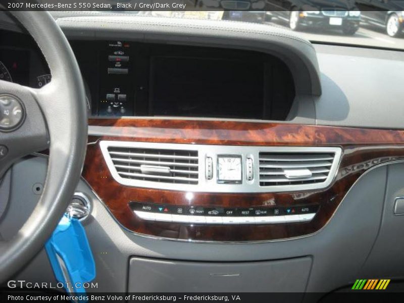 Black / Grey/Dark Grey 2007 Mercedes-Benz S 550 Sedan