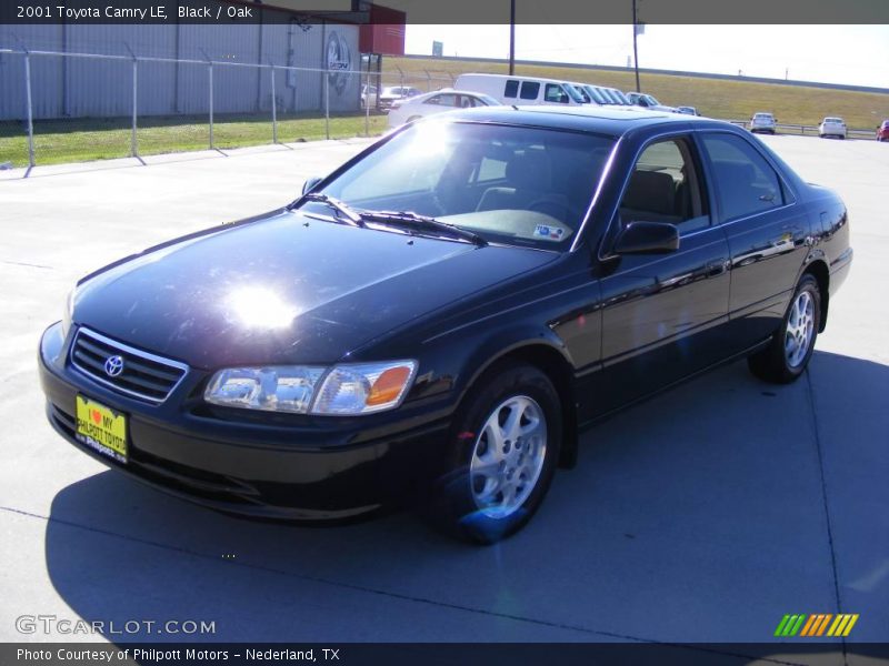 Black / Oak 2001 Toyota Camry LE