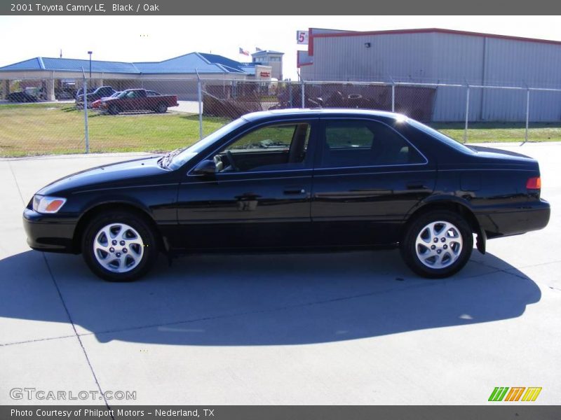 Black / Oak 2001 Toyota Camry LE