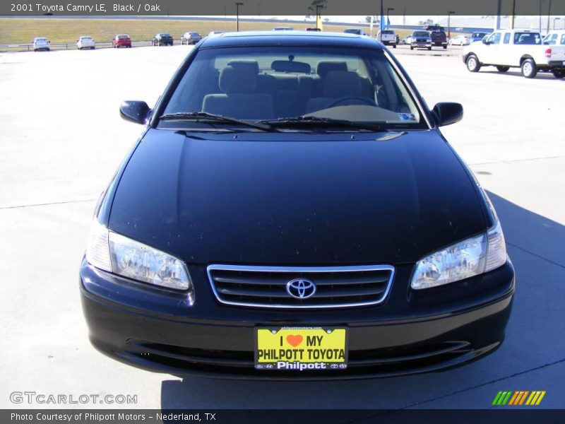 Black / Oak 2001 Toyota Camry LE