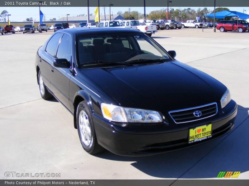 Black / Oak 2001 Toyota Camry LE